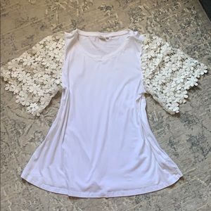 Beautiful GAP embroidered white shirt